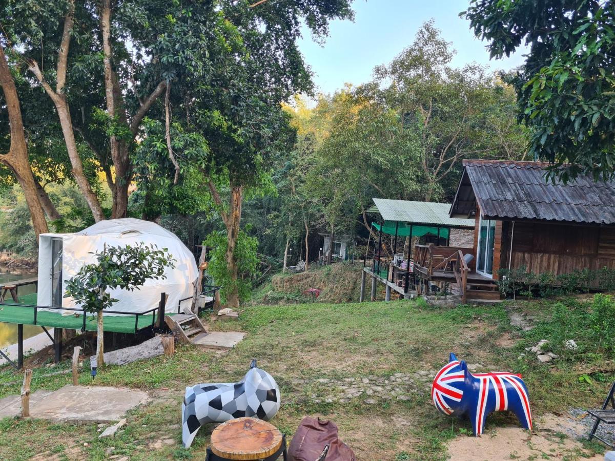 Phuphavaree By Tahug Sai Yok Ban Ai Hit ภายนอก รูปภาพ